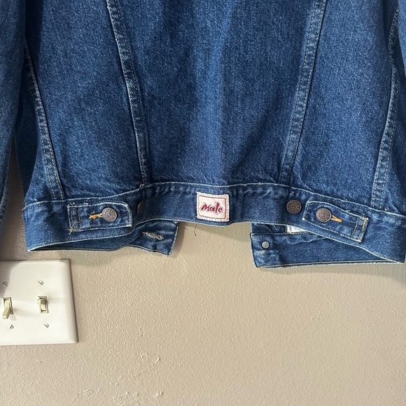 Male Vintage Denim Cotton Jacket w/ Muti Pockets for Storage and Button Closure. - Picture 7 of 7